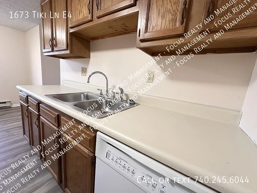 1 bed, $900 — Photo 2