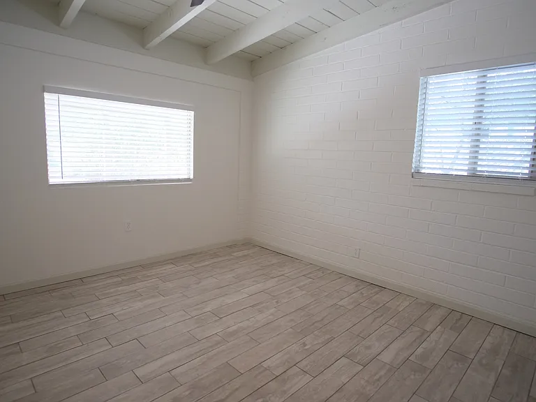 919 N Catalina Ave — Photo 16