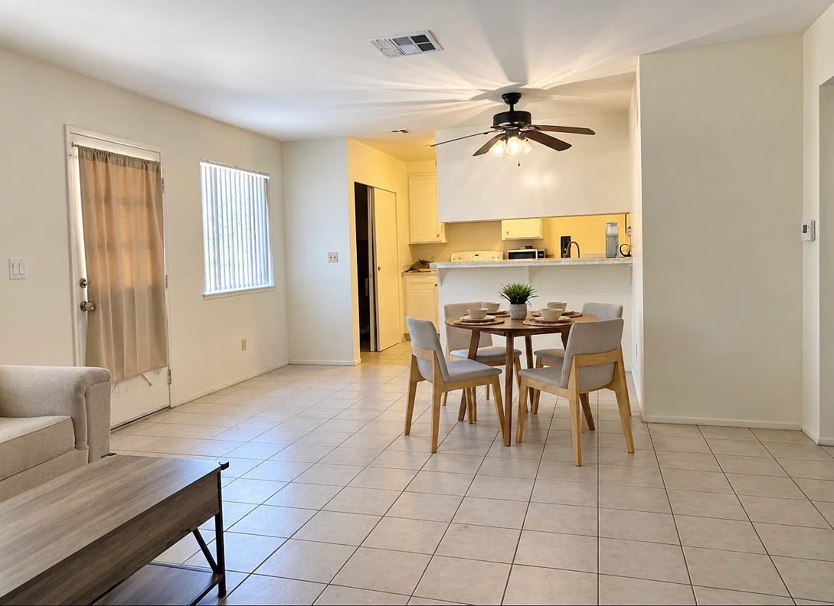 2 bed, 810 sqft, $2,750 — Photo 4