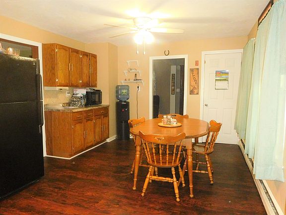 2nd image of 94 Burnett St