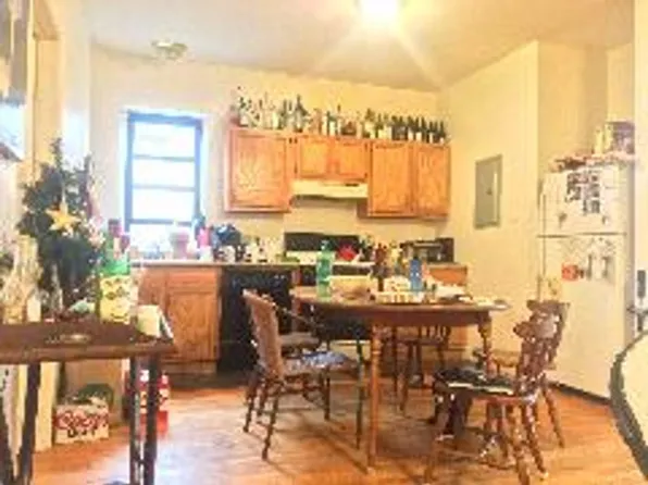 17 Cummings Rd, Boston, MA