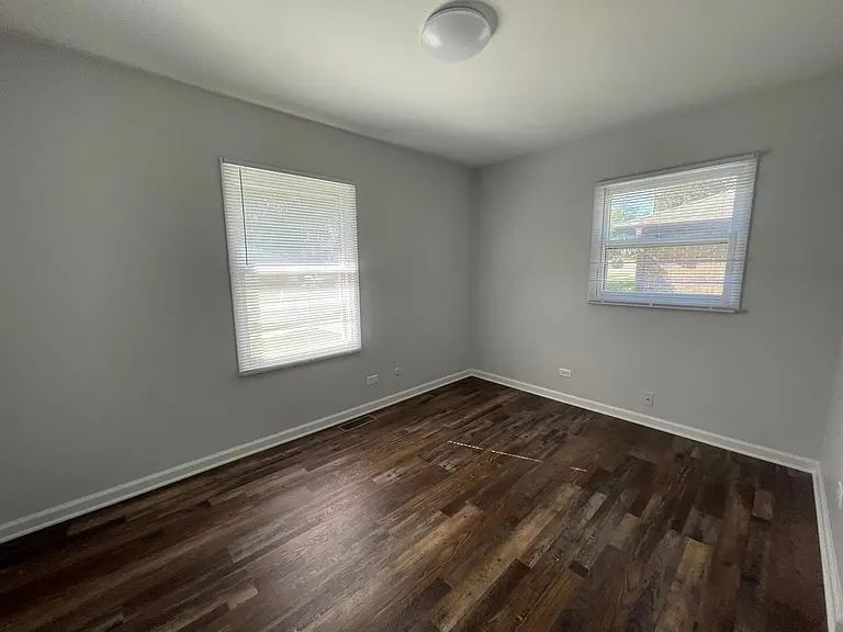 70 Walnut Ct — Photo 5