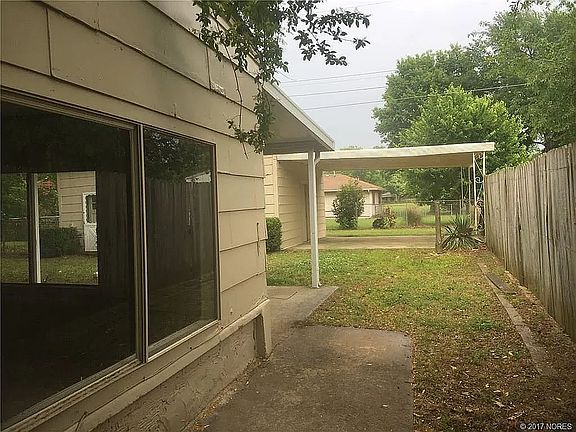 2nd image of 718 S 2nd St