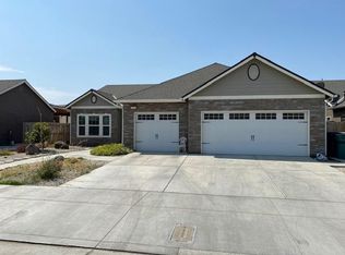 2615 E Kern Ave, Tulare, CA