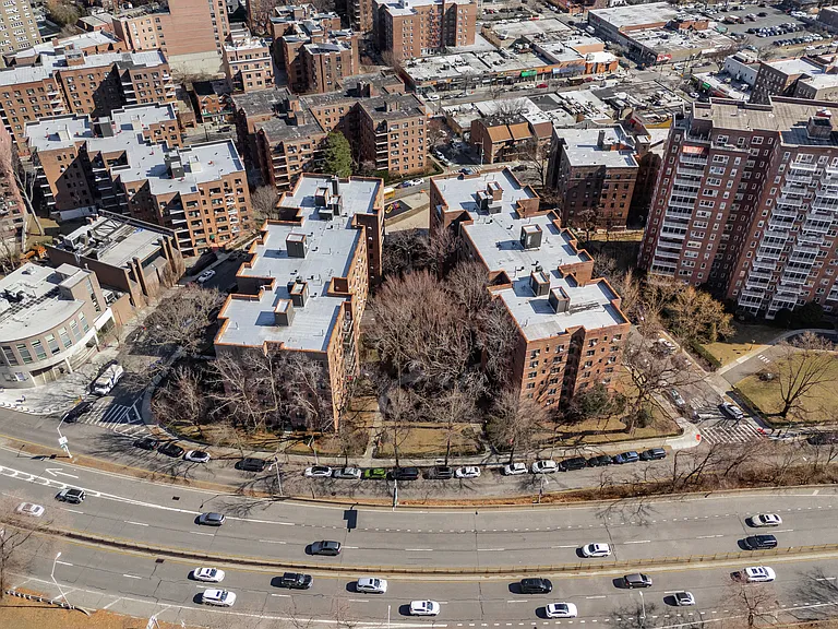 3616 Henry Hudson Pkwy #1FN — Photo 25