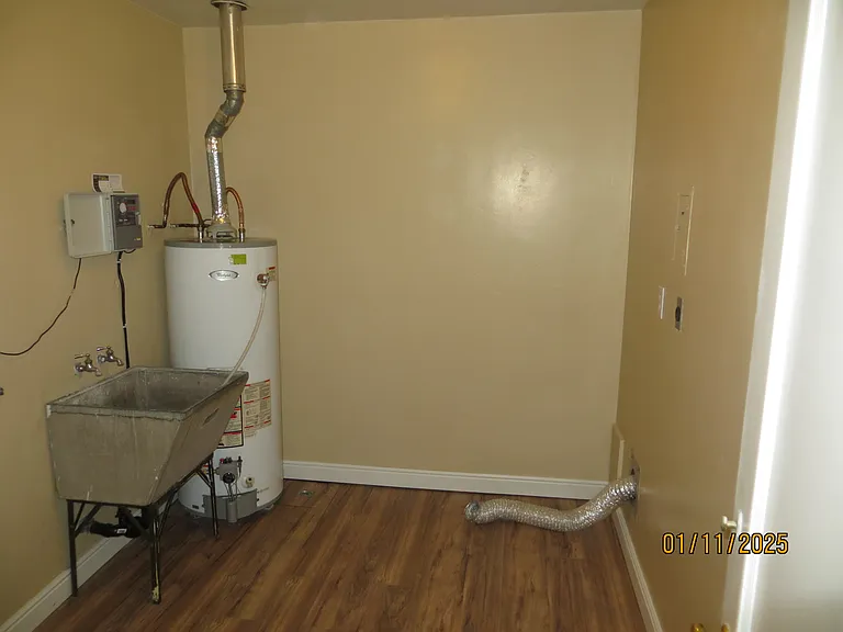 Mudroom with Washer & Dryer Hookups