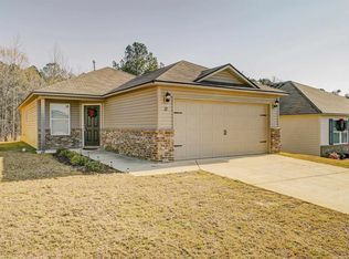 25 Cedar Ct, Pell City, AL 35125