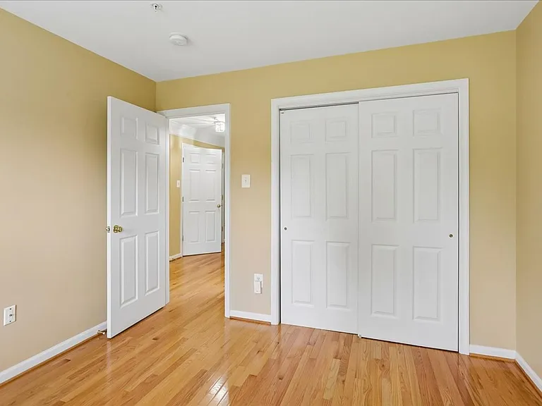 2943 Saint Helen Cir — Photo 24