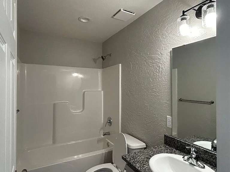 3861 W Freeman St — Photo 6
