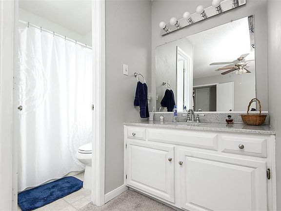 2nd image of 2712 Chancellor Dr