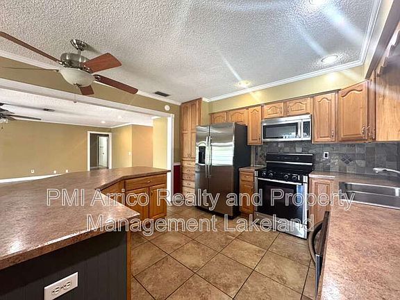 5th image of 1653 Lagoon Pl