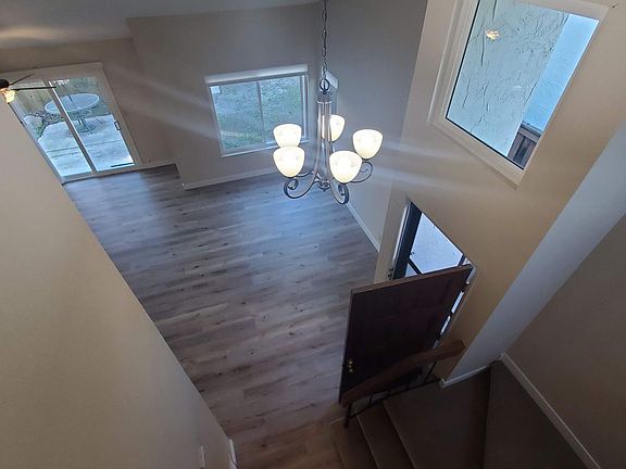 4th image of 2384 Lake Meadow Cir