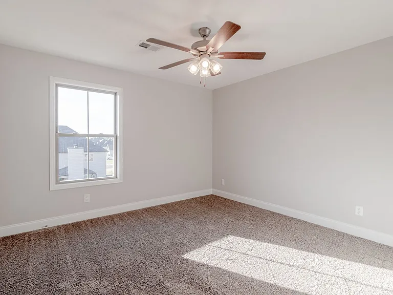 1000 Henry Place Blvd #101 — Photo 16