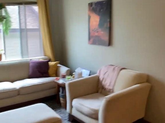 2nd image of 808 13th Ave SE #1vwf3hhc0