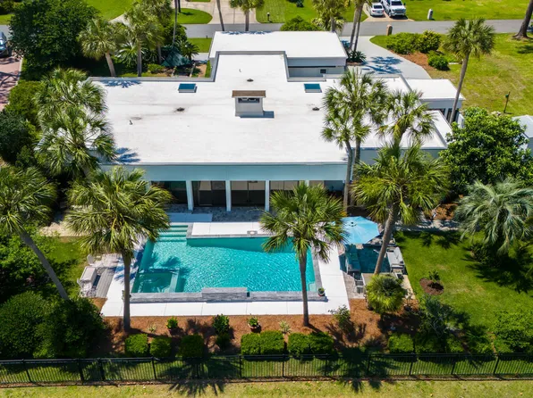 332 Eagle Dr, Panama City Beach, FL 32407