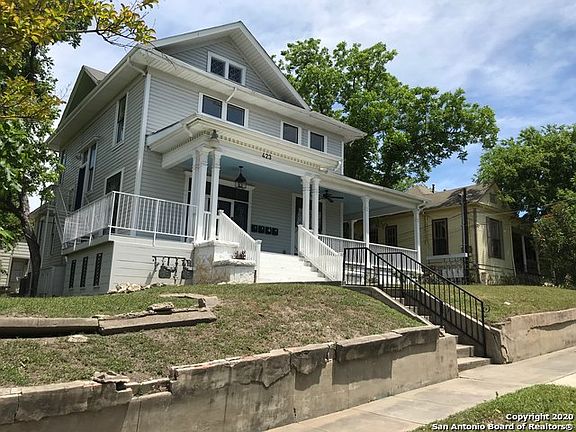 2nd image of 423 W Craig Pl