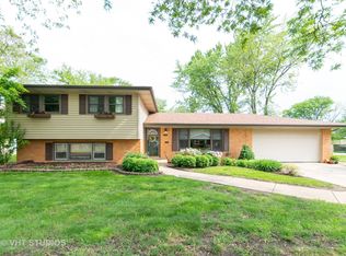 1450 Carson Dr, Homewood, IL 60430
