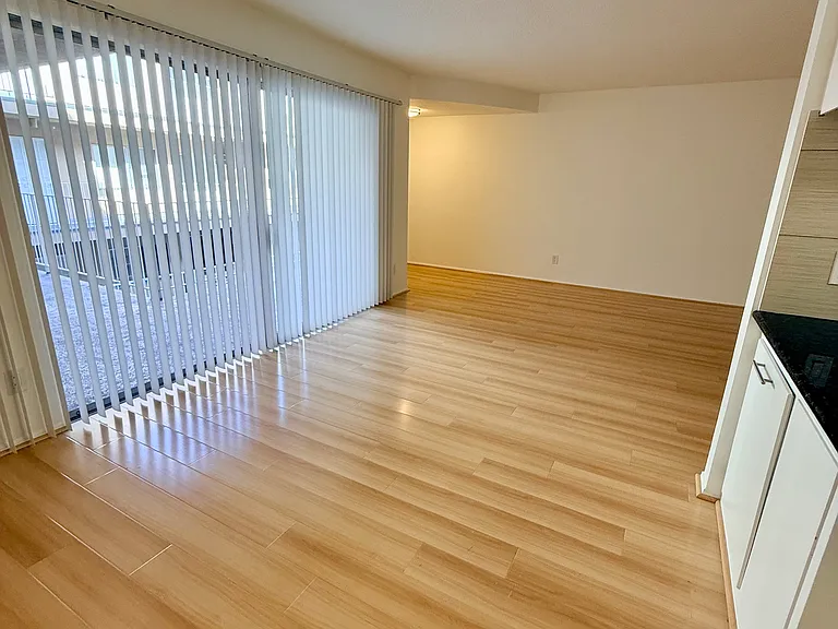 1138 Hacienda Place — Photo 31