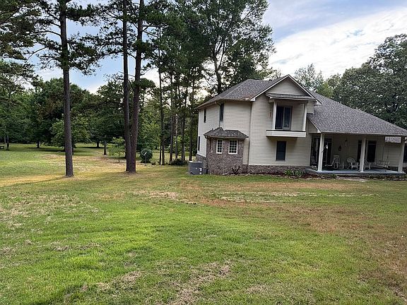 3rd image of 105 Hidden Valley Dr