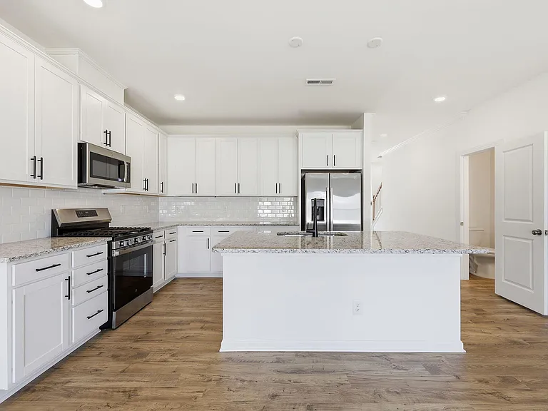 318 Sweetbay Tree Dr — Photo 21
