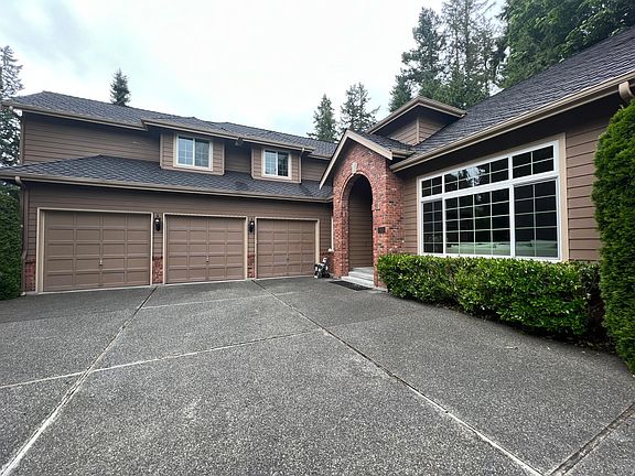 2nd image of 1501 151st Pl SE
