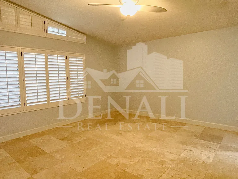 18640 N 44th Pl — Photo 8