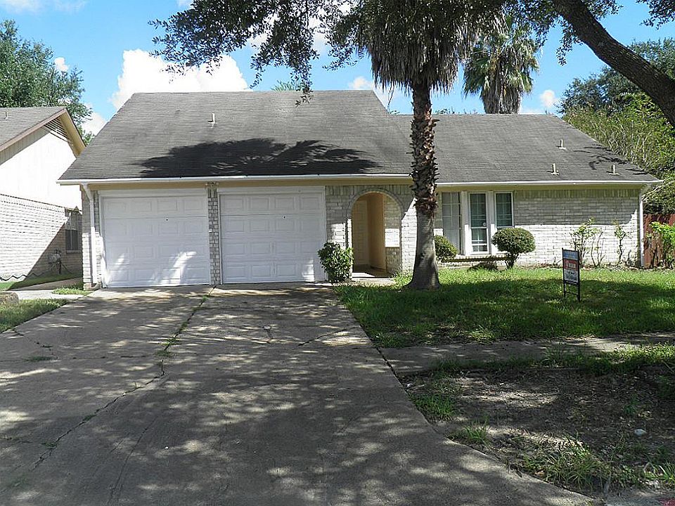 1st image of 5702 Fairview Forest Dr