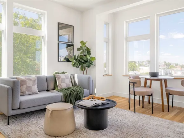 28 South St #401, Somerville, MA 02143