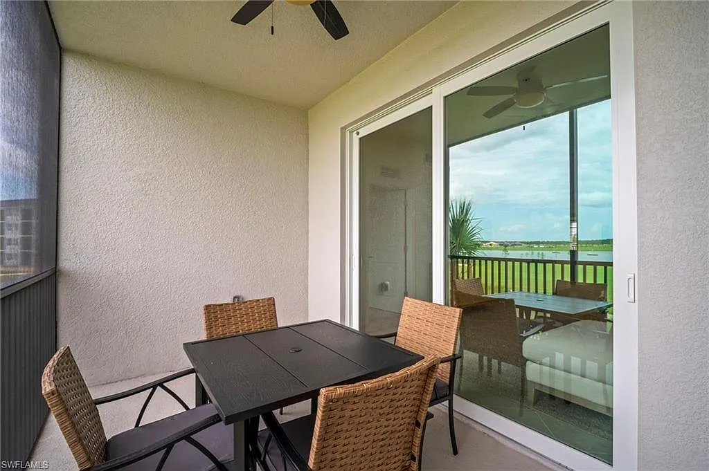 2 bed, 2.0 bath, 1180 sqft, $6,000 — Photo 1