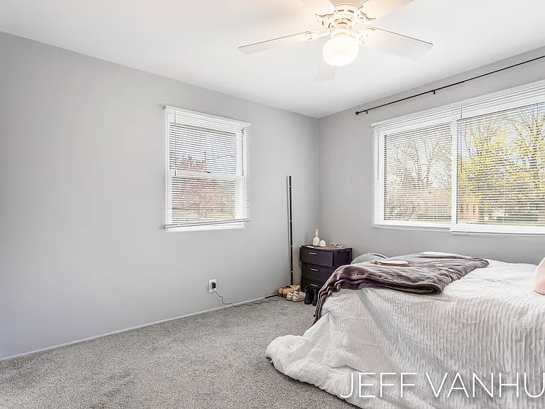 47 W 32nd St #47 — Photo 13
