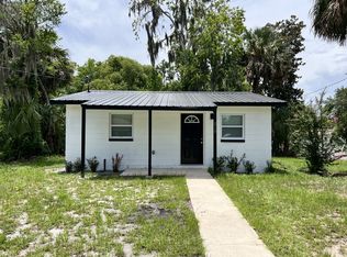 518 N 10th St, Palatka, FL 32177
