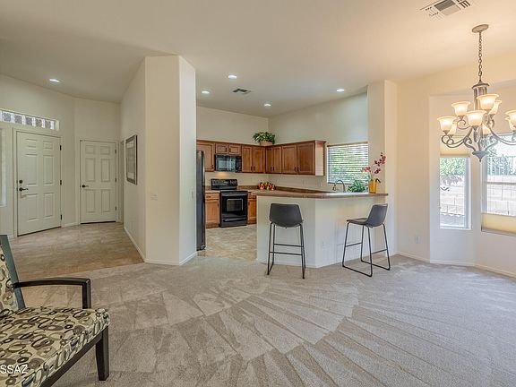5th image of 13584 N Holly Grape Dr