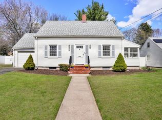 82 Rockwood Rd, Hamden, CT 06514