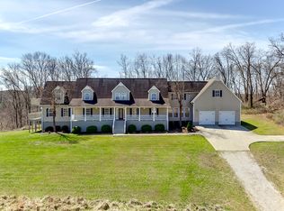 176 Honeysuckle Rd, Harriman, TN 37748