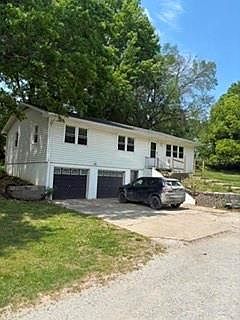 2nd image of 3603 Karnes Rd