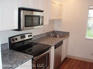 2052 NE Hillaire Dr APT B, Hillsboro, OR 97124