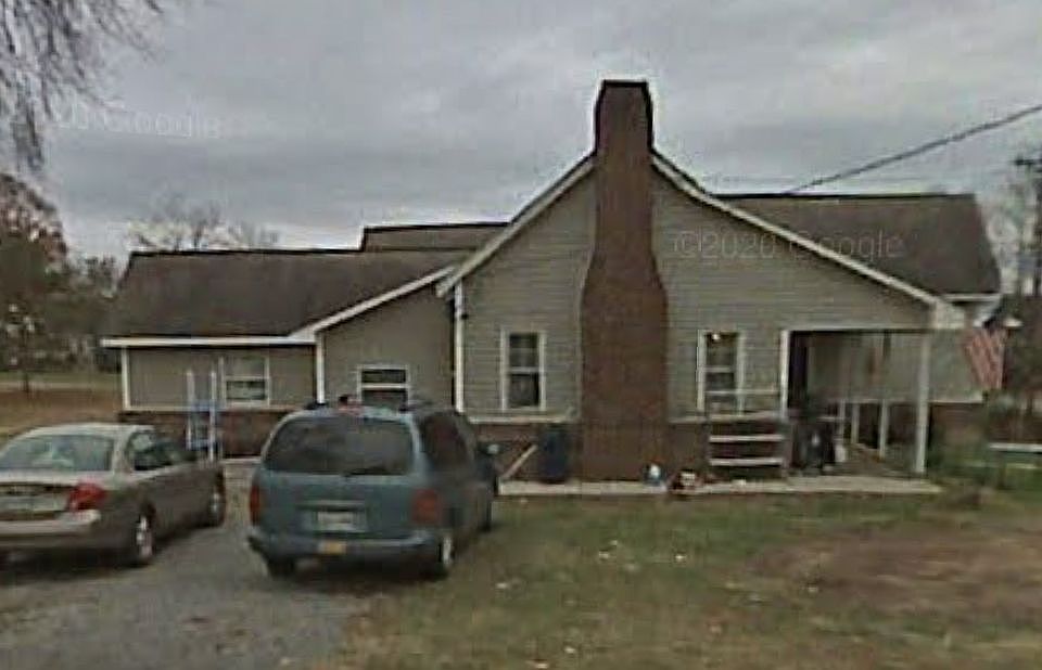 2nd image of 203 Chilhowee Ave