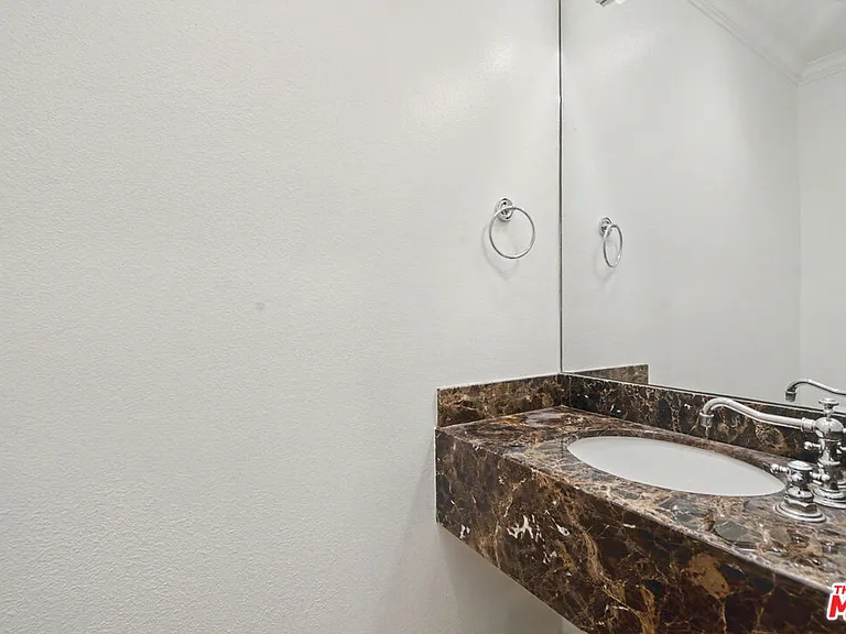 1830 Pelham Ave #101 — Photo 26
