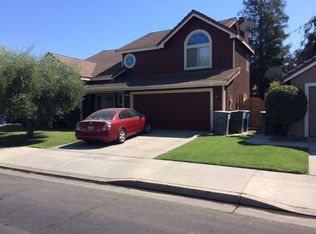 328 W Fallbrook Ave, Clovis, CA 93611