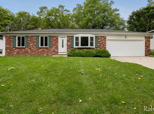 553 Nordberg Ave NW, Grand Rapids, MI 49504