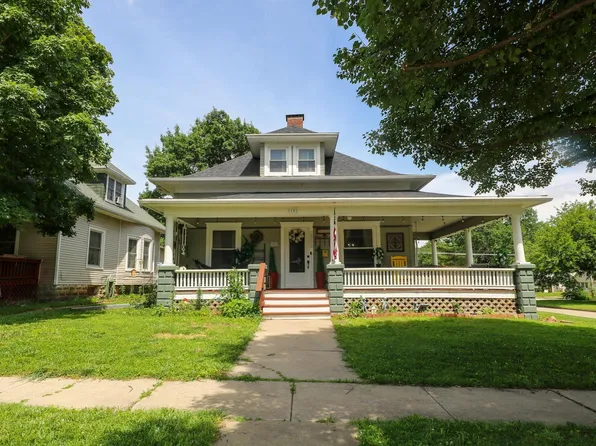 1102 Neosho St, Emporia, KS 66801