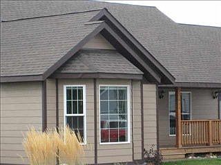 5th image of 1006 Yellowstone Ave