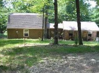 406 N Woodland Cir, Bloomfield, IN 47424