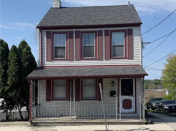 764 2nd St, Catasauqua, PA 18032
