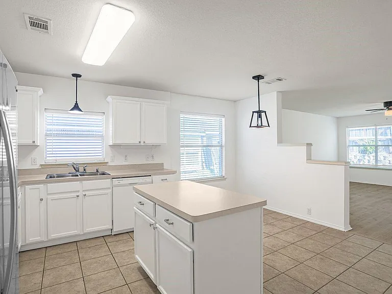 4507 Falcon Dr — Photo 8