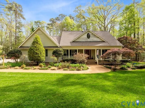 1858 Rock Point Dr, Powhatan, VA 23139