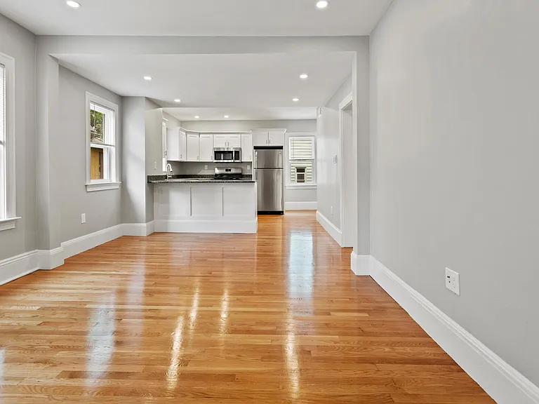 16 Clifton St #3 — Photo 18