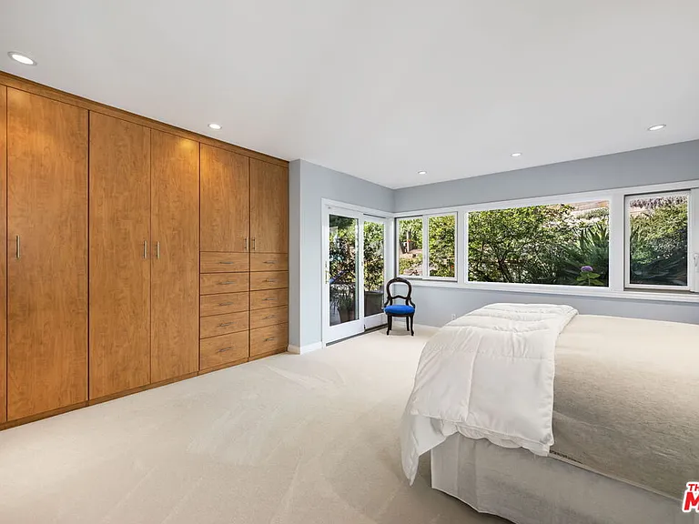 11215 W Sunset Blvd — Photo 42