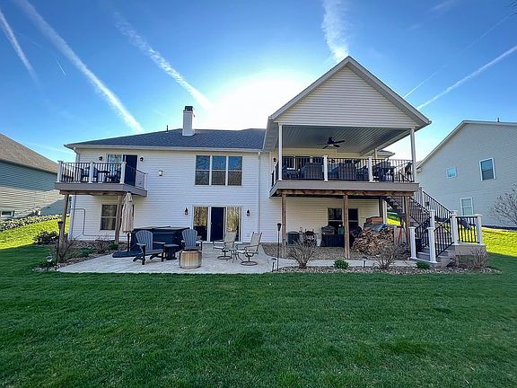 2nd image of 5131 Crooked Creek Dr