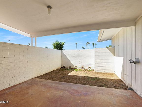 4th image of 10546 W Coggins Dr